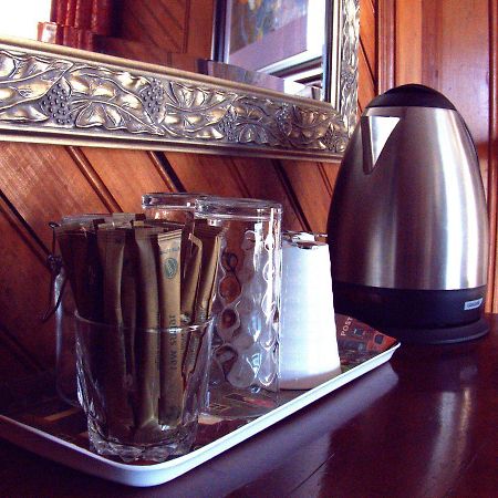 טקאקה Shady Rest Bed & Breakfast מראה חיצוני תמונה