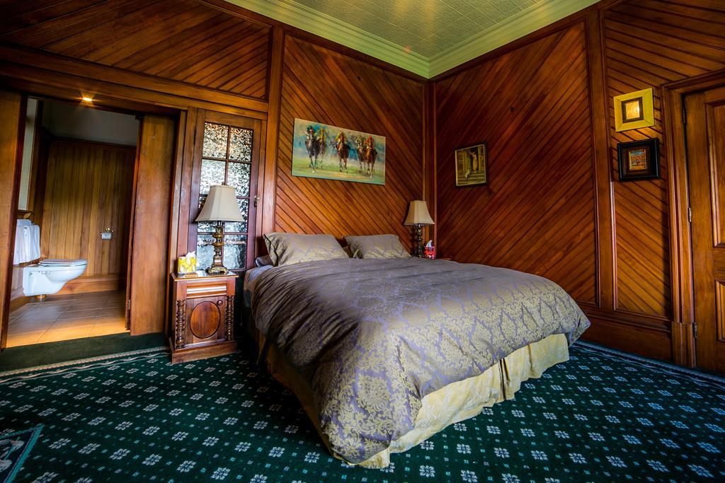 טקאקה Shady Rest Bed & Breakfast חדר תמונה