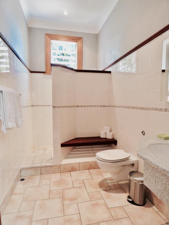 טקאקה Shady Rest Bed & Breakfast מראה חיצוני תמונה